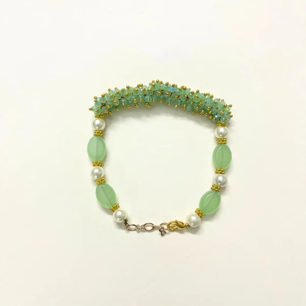 Chic Green Aventurine and Pearl Bracelet with Crystal Embellishments