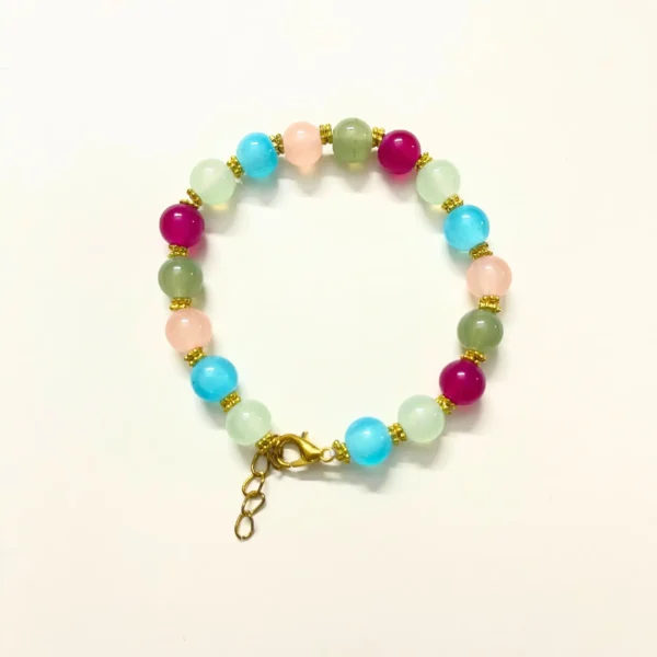 Chic Multicolored Bead Bracelet with Gold-Tone Chain