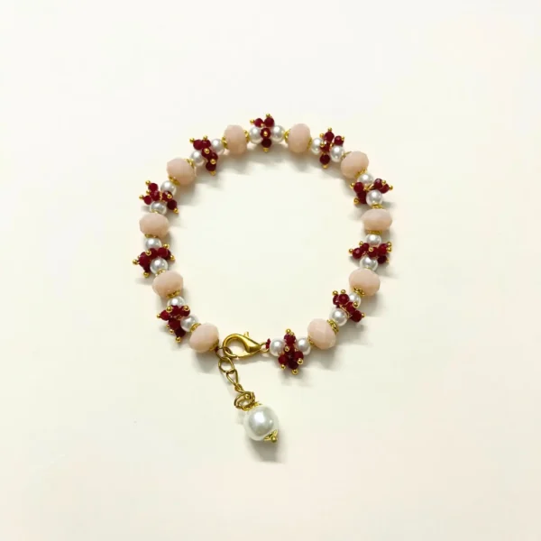 Chic Pink Bead Bracelet with Pearl and Gold-Tone Charm