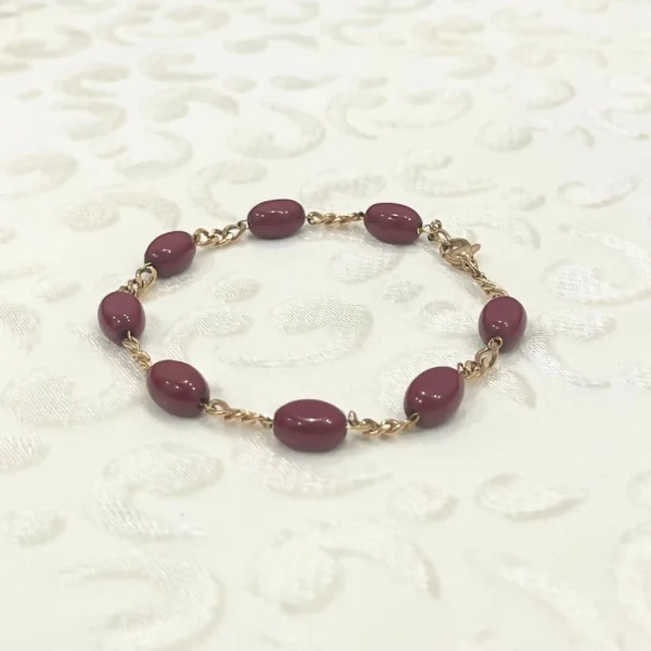 Maroon Oval Bead and Gold-Tone Link Bracelet