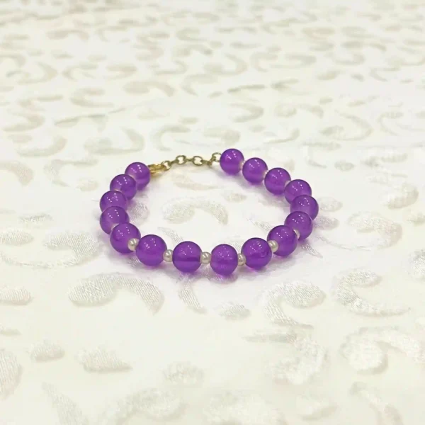 Vibrant Purple Bead Bracelet with Pearl Accents